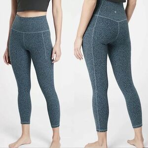 Athleta Salutation Stash II Textured Leopard Print Tights Leggings, Blue‎ - S